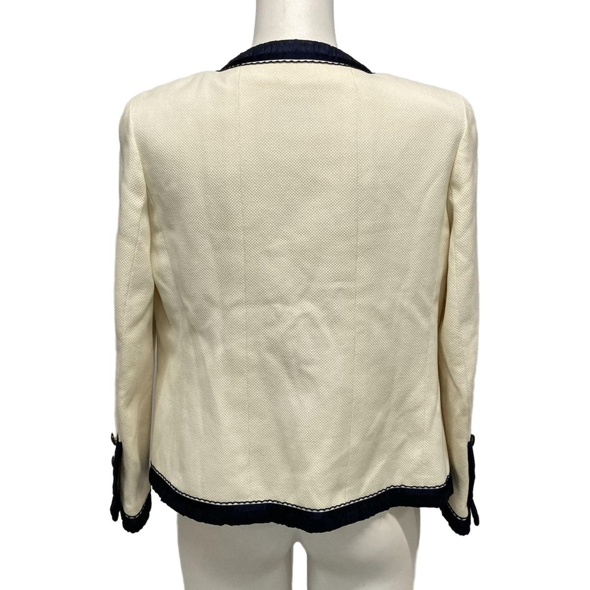 CHANEL(シャネル) ジャケット サイズ38 M レディース 3321 アイボリー