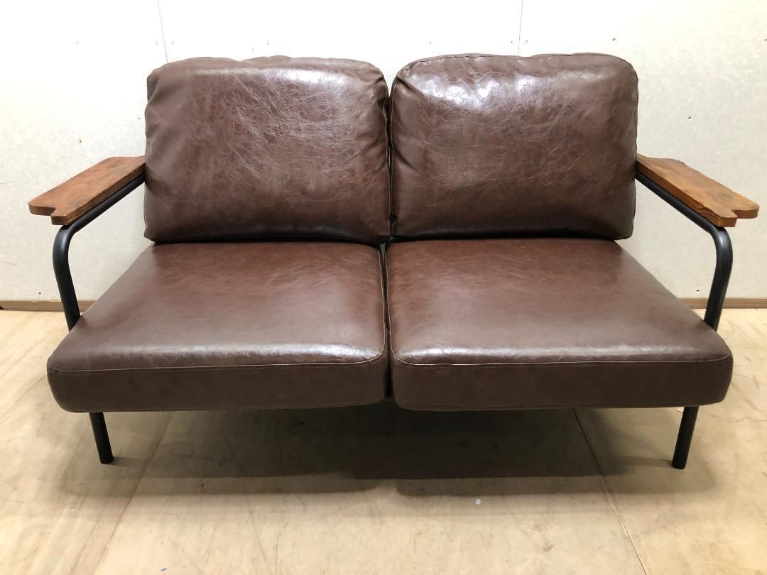 ソフトレザー　鉄脚　2人掛け　ソファ　肘付き　75050-1-010