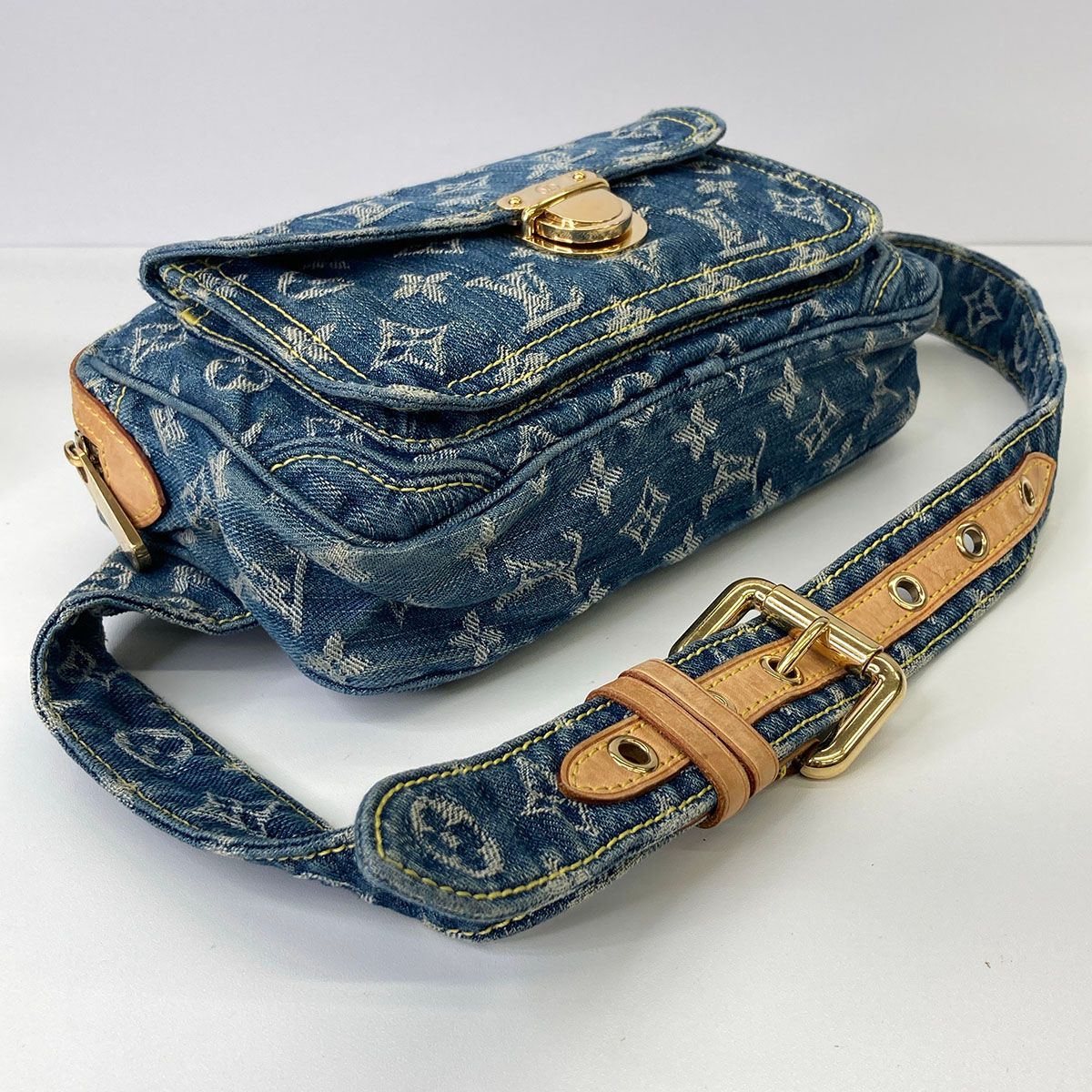 LOUIS VUITTON ルイ・ヴィトン モノグラム デニム バムバッグ ウエスト