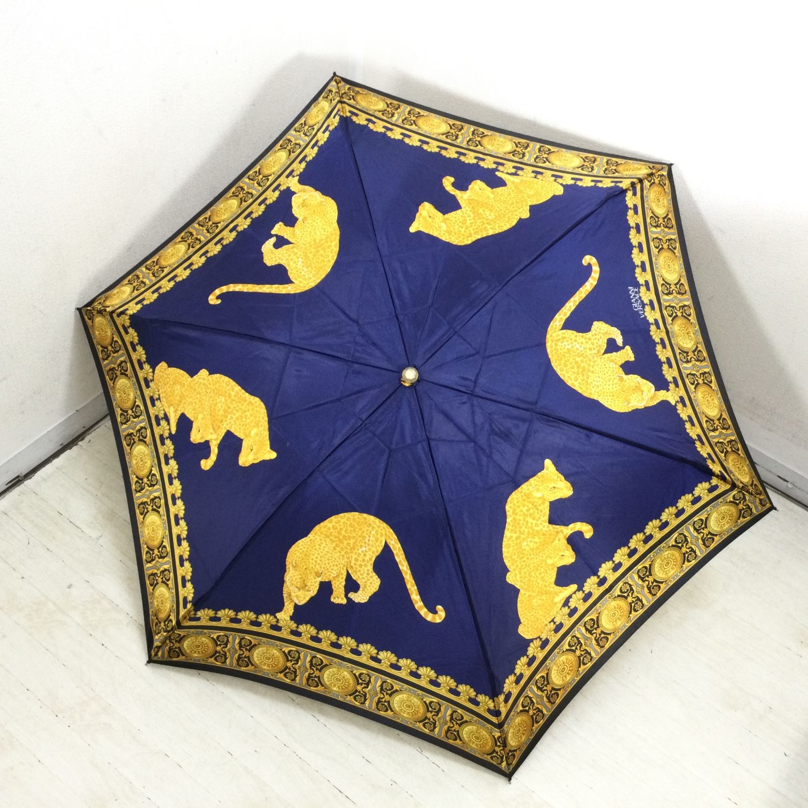 GIANNI VERSACE ジャンニヴェルサーチ 折りたたみ 傘 レオパード