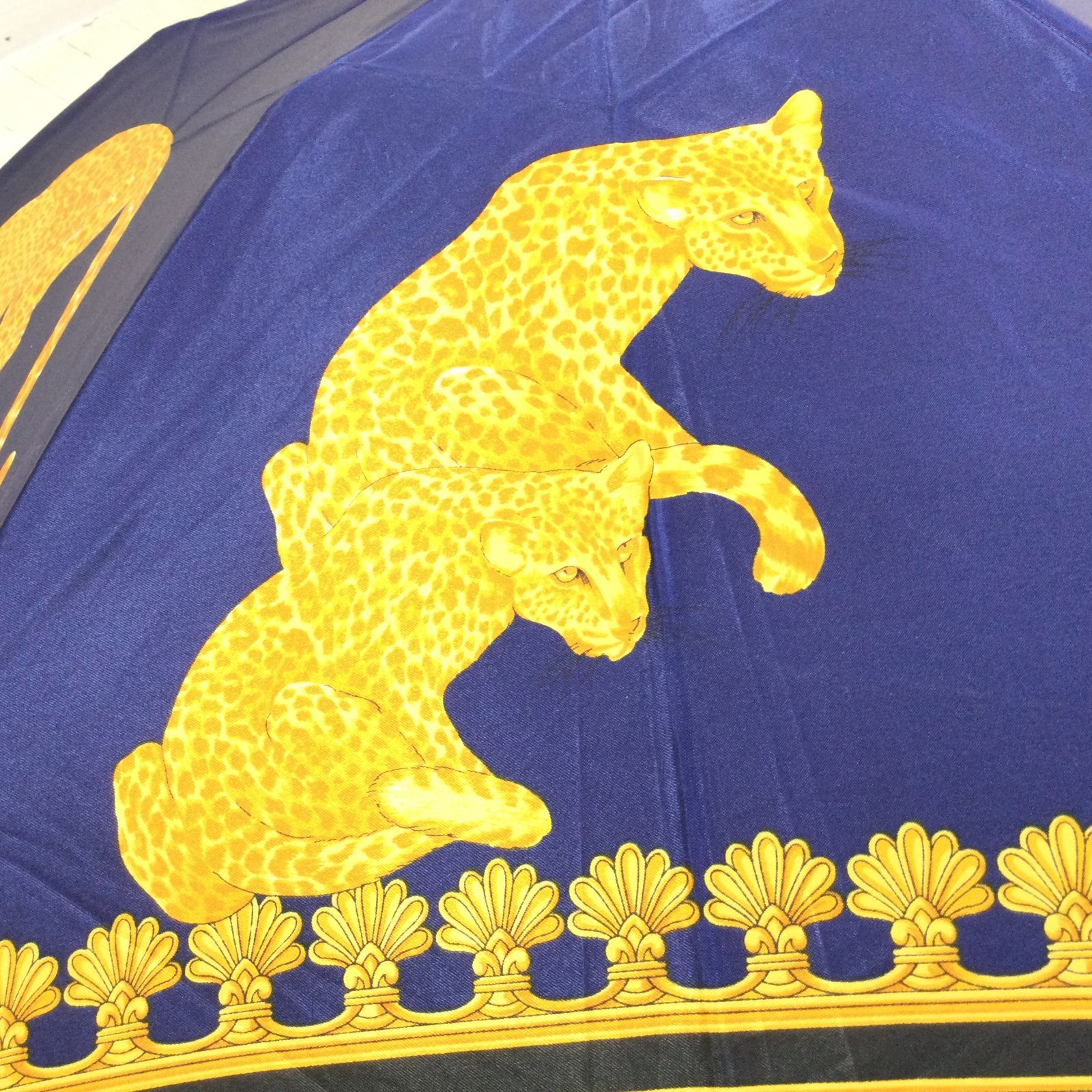 GIANNI VERSACE ジャンニヴェルサーチ 折りたたみ 傘 レオパード