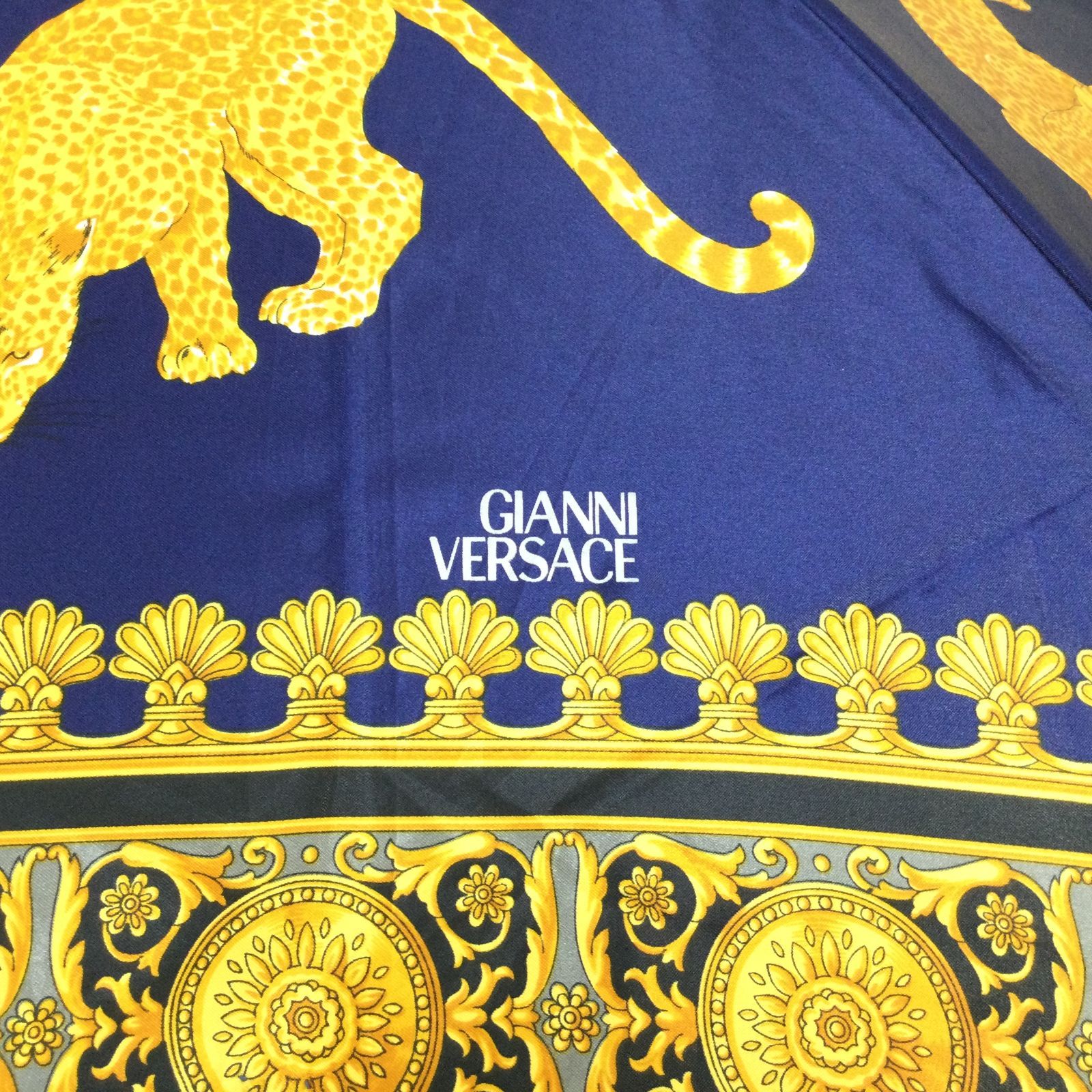 GIANNI VERSACE ジャンニヴェルサーチ 折りたたみ 傘 レオパード
