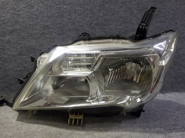 セレナ ヘッドライト 左右 HID C26/NC26 100-23097 バラスト付き 日産