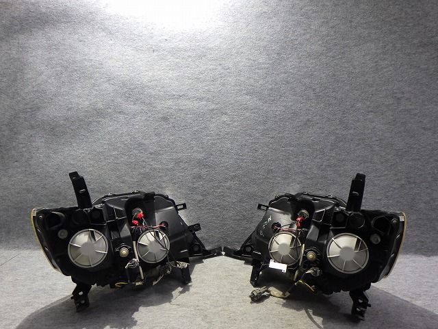 セレナ ヘッドライト 左右 HID C26/NC26 100-23097 バラスト付き 日産