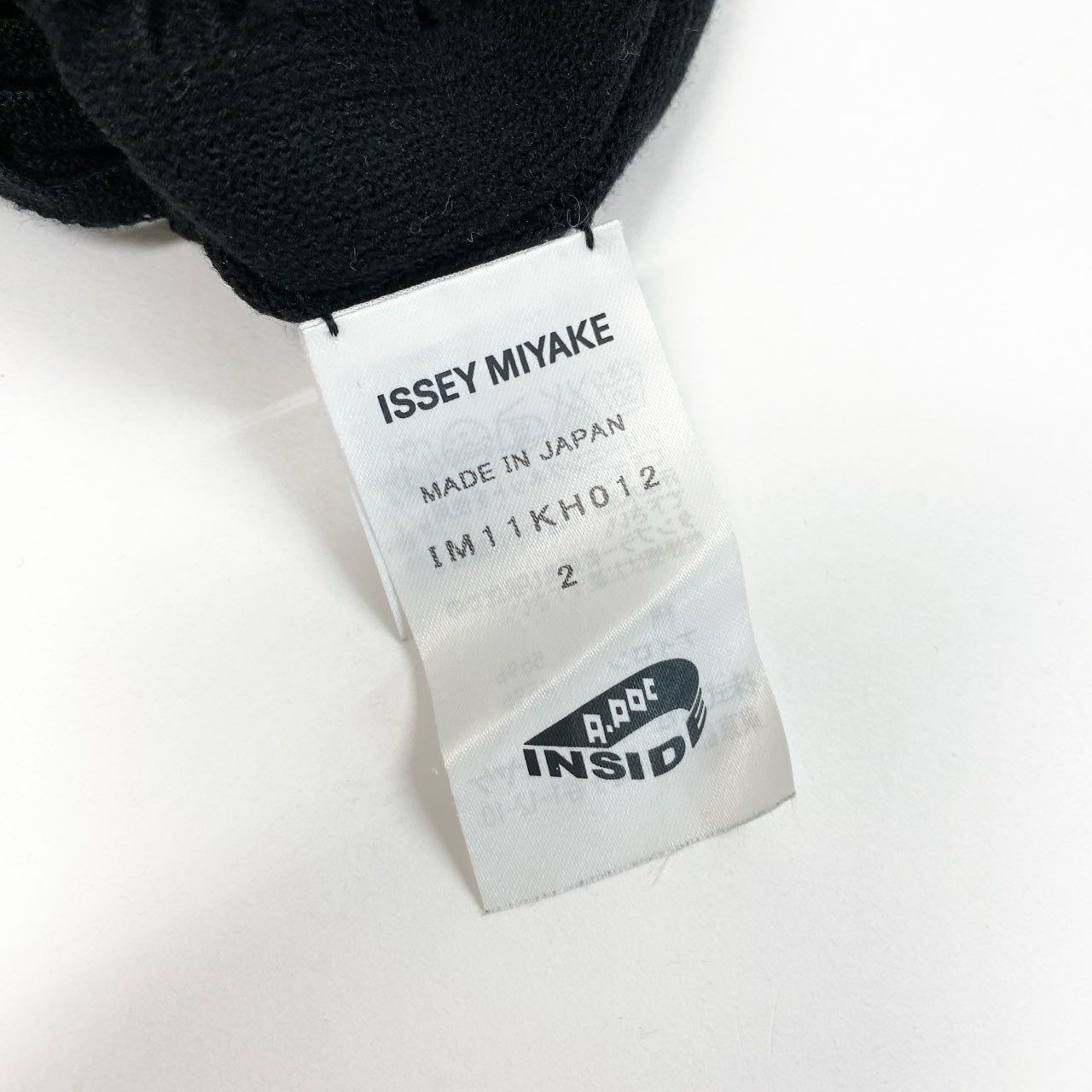 50a29 ISSEY MIYAKE イッセイミヤケ A.POC INSIDE カットワーク ニット  