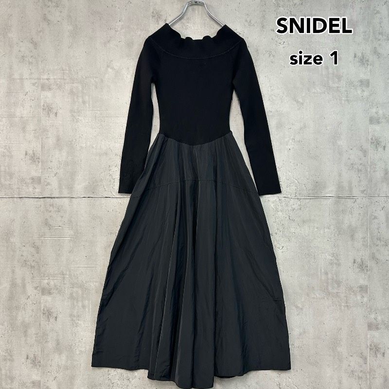 美品 SNIDEL スナイデル Sustainable オフショルドッキングワンピース