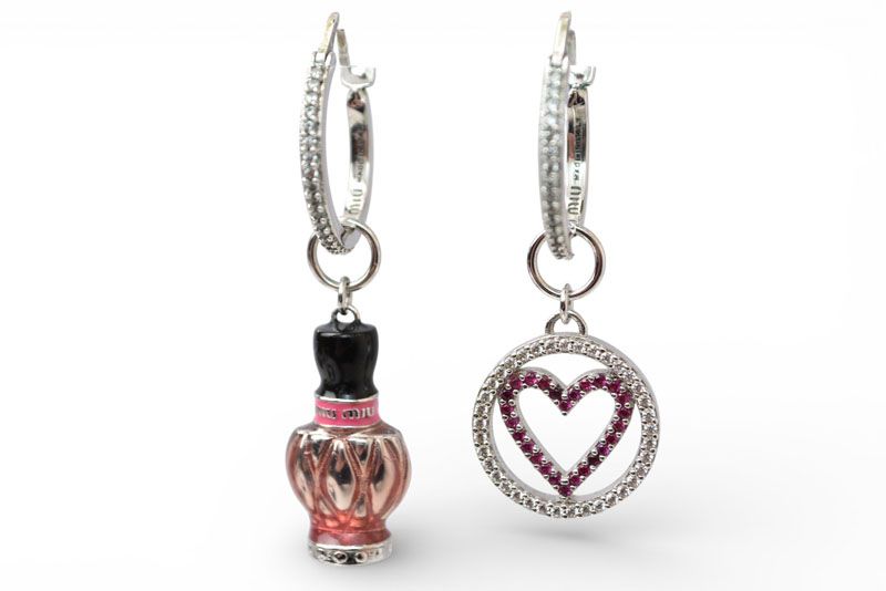 ミュウミュウ ピアス miumiu アクセサリー 香水/ハートモチーフ