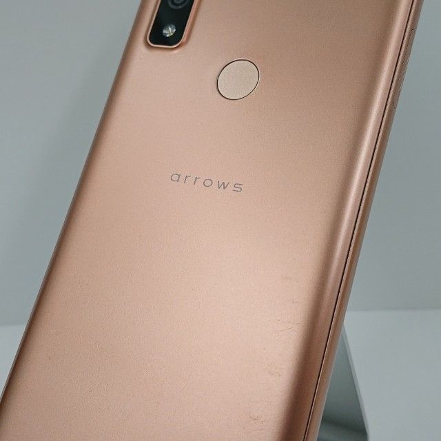 arrows We FCG01 au ローズゴールド 送料無料 本体 c16681 - メルカリ
