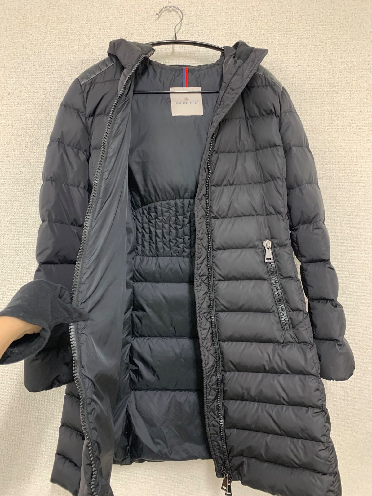 未使用級 Moncler モンクレール TALEV ブラック　サイズ2 0 MONCLER モンクレール TALEV ブラック ダウン サイズ2