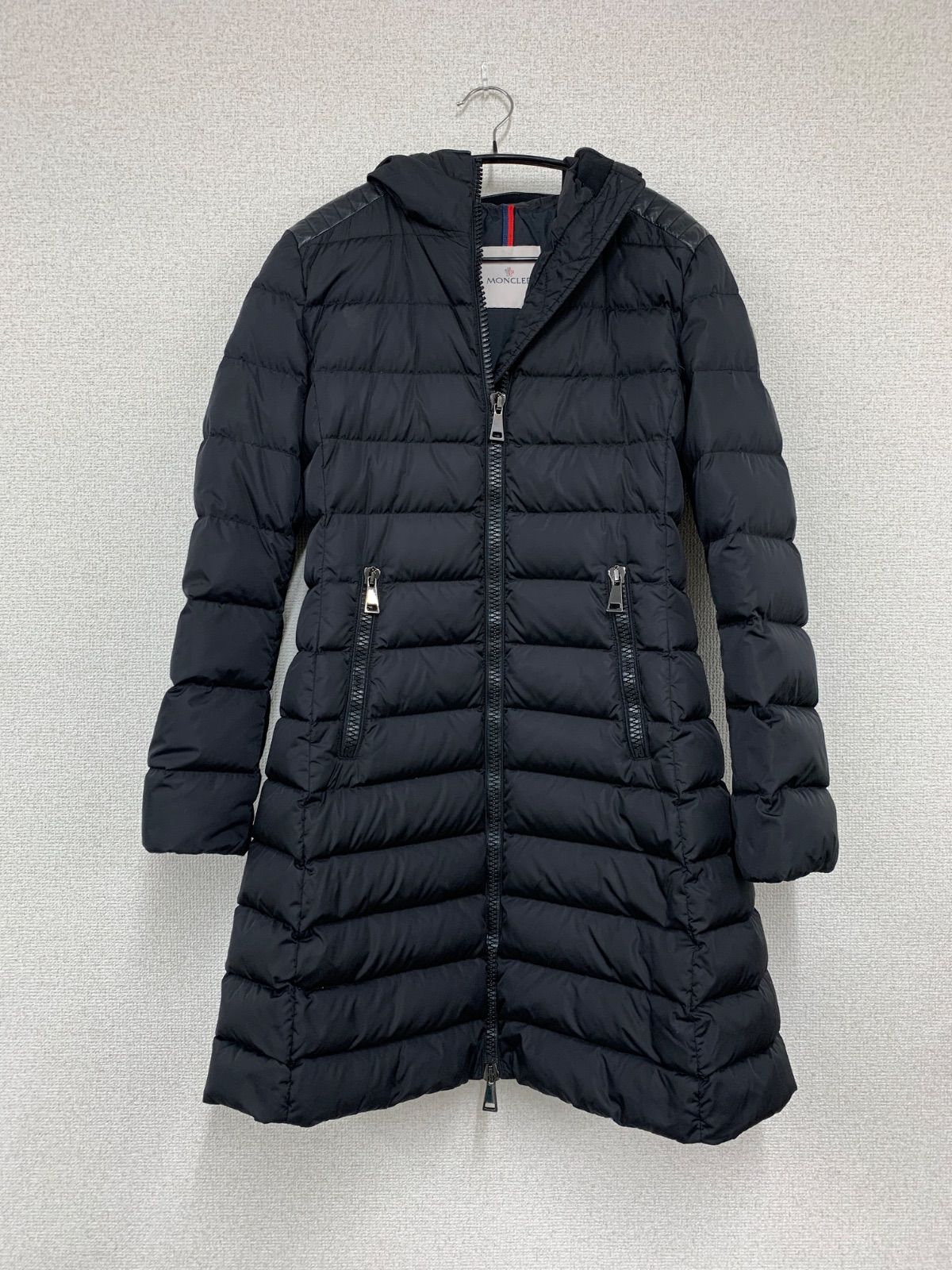 未使用級 Moncler モンクレール TALEV ブラック　サイズ2 0 MONCLER モンクレール TALEV ブラック ダウン サイズ2