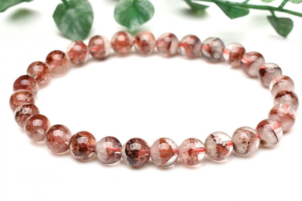 1点物】縁起のいい赤富士 レッドファントムクォーツ 7mm ブレスレット