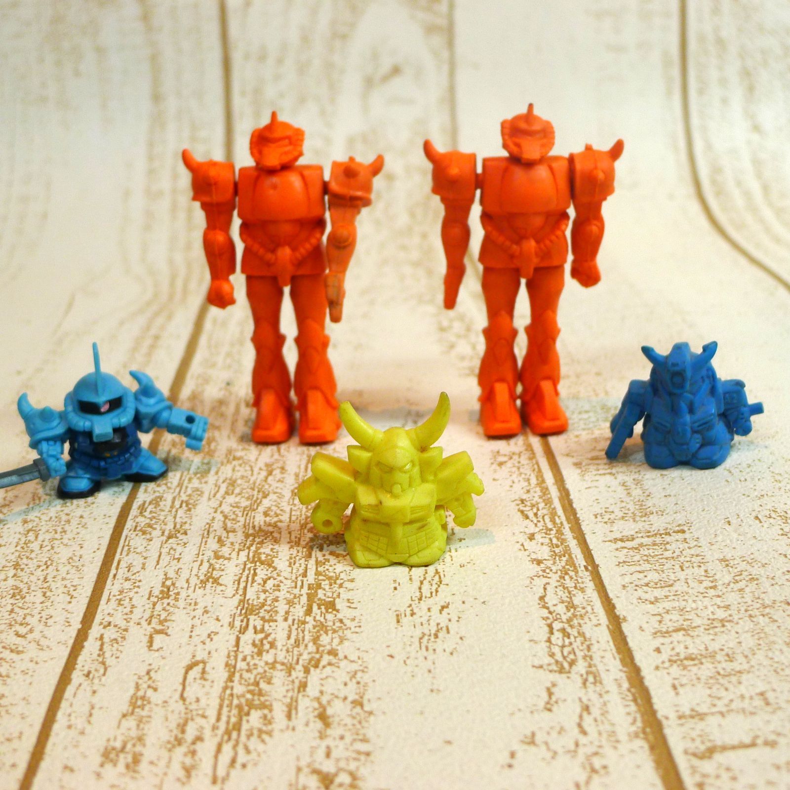 ガン消し 大量まとめ 820g 機動戦士ガンダム・SDガンダム・騎士