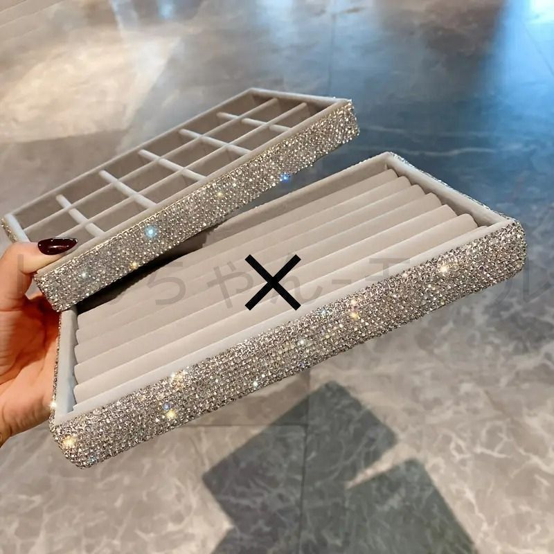 2025新品?未使用】スエード ケース ジュエリーボックス 18グリッド