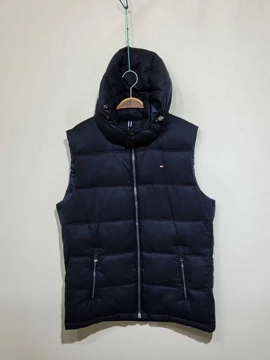 L) Tommy Hilfiger ダウンベスト ネイビー フード取り外し Tommy