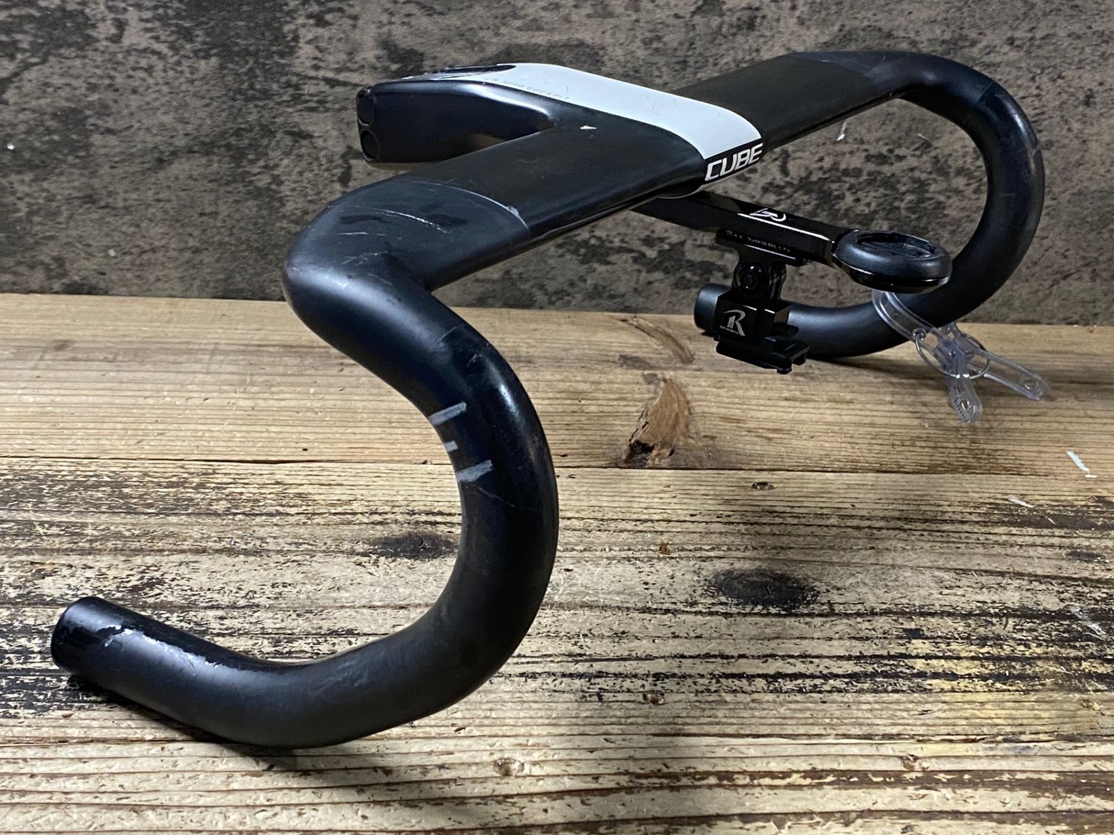 JS773 CUBE ICR AERO COCKPIT カーボン ドロップハンドル ブラケットC