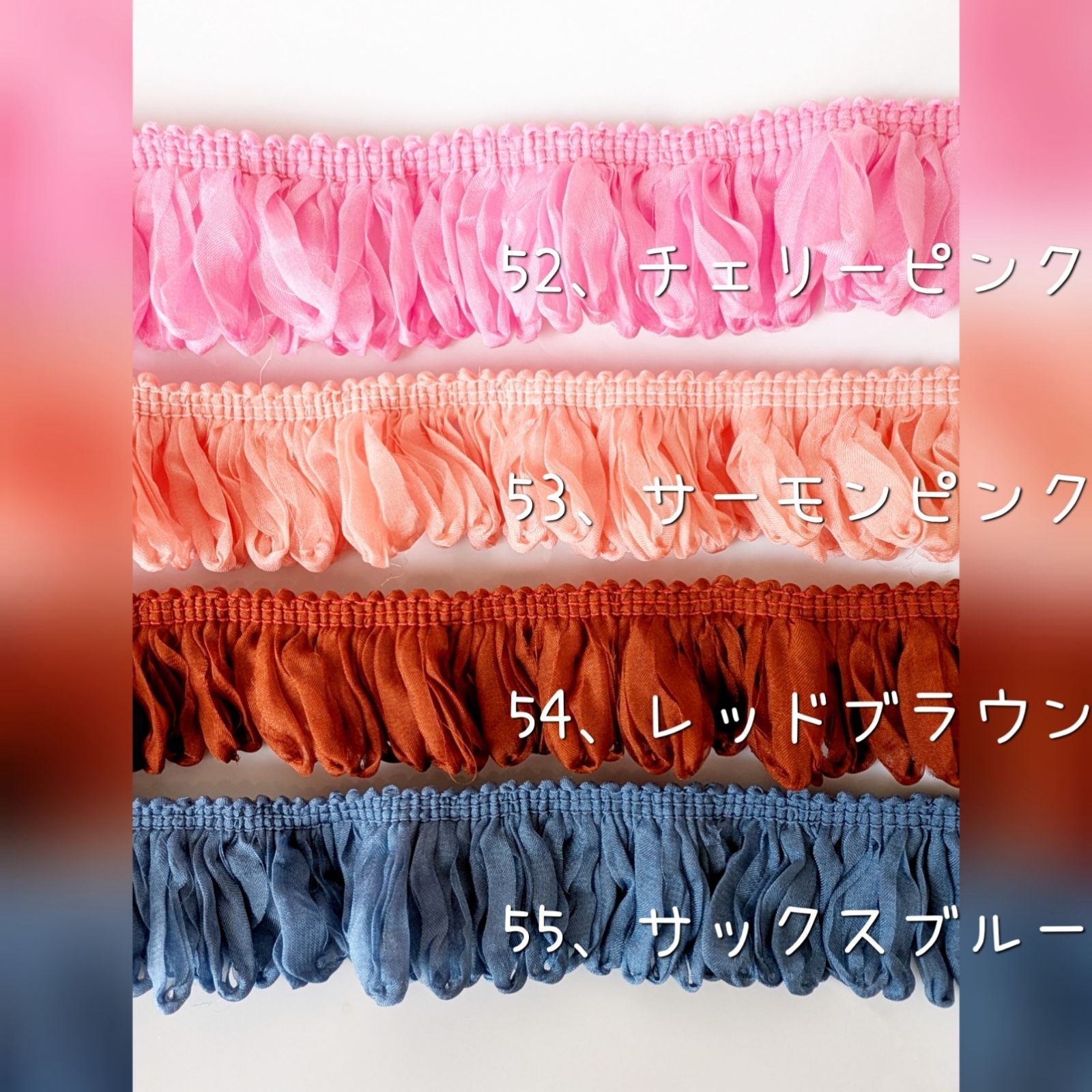 ふんわり揺れる ハチワレ猫 白黒 シフォン リボン タッセル ピアス 