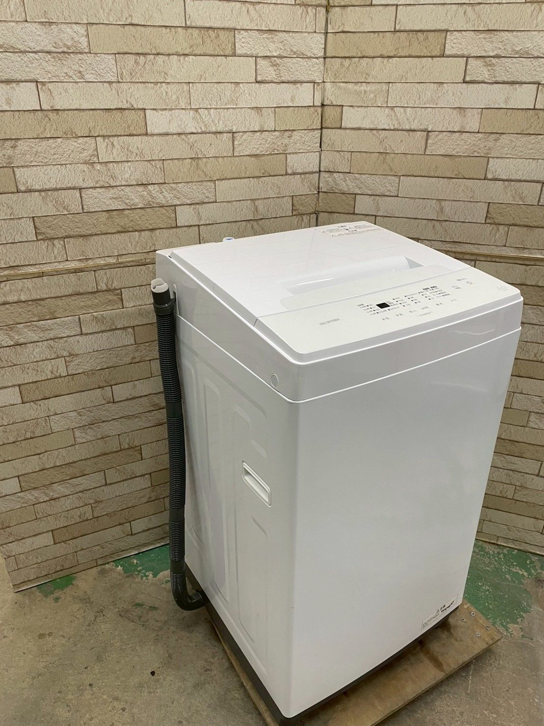 【美品】大阪送料無料★3か月保障付き★洗濯機★アイリスオーヤマ★6kg★2023年★IAW-T604E★IS-1142 大阪送料無料☆3か月保障付き☆洗濯機☆アイリスオーヤマ☆6kg☆2025年