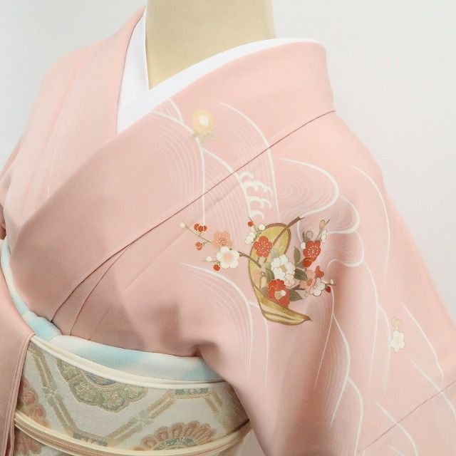 E5 美品 吉澤友禅 吾妻徳穂 吉祥文様 金彩 金駒刺繍 袷 正絹 振袖 着物 ❁tomihisa❁新品 吉澤友禅 吾妻徳穂 落款 金駒刺繍 着物 正絹 仕付け