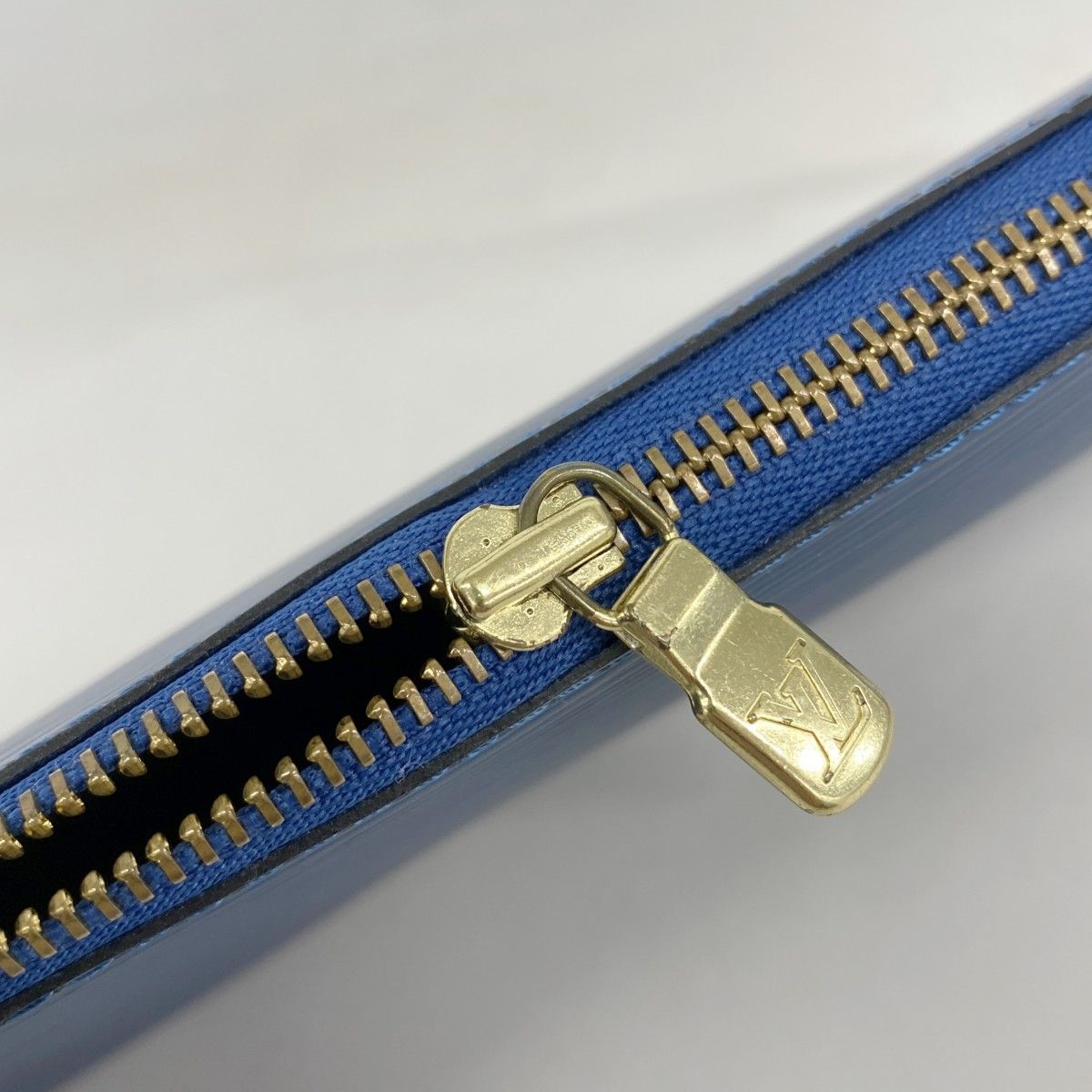 6ae5070-k】ルイヴィトン ポーチ エピ ポシェットアクセソワール