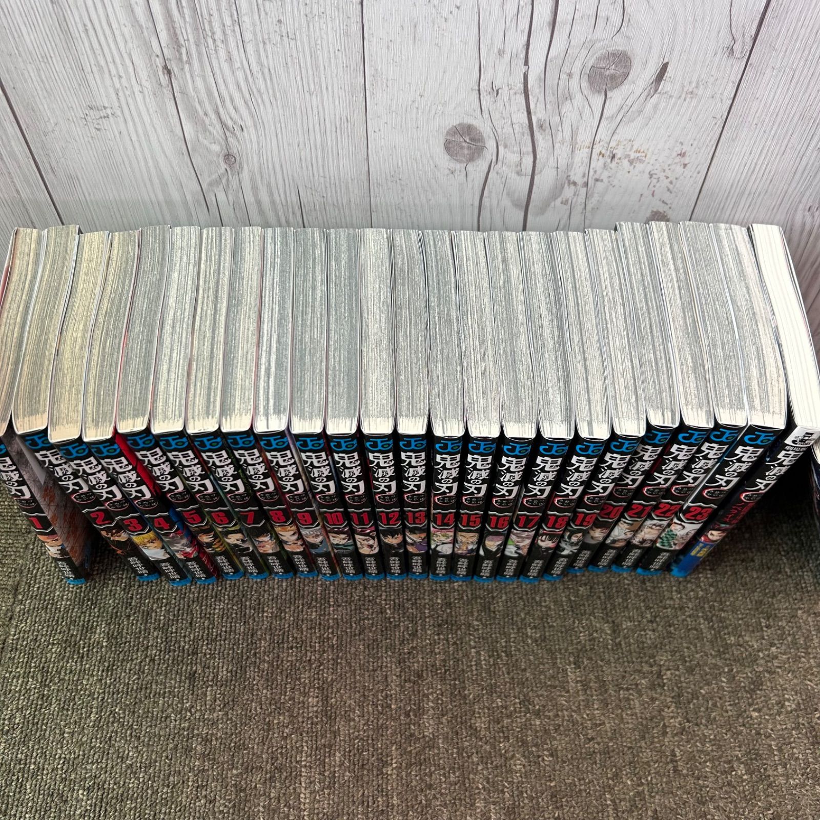 送料無料 美品 鬼滅の刃 漫画 全巻 セット まとめ売り 1〜23巻 おまけ