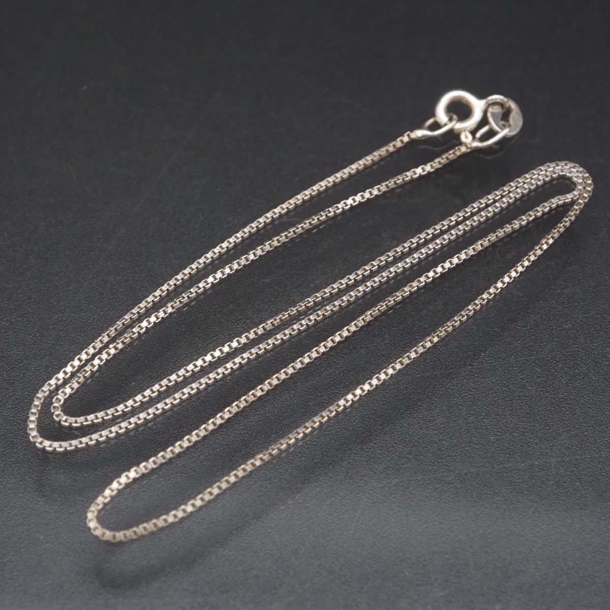 ジェンヌ様 ヴィンテージチェーン　星型彫刻　925刻印有 H819 ヴィンテージ 925刻印 ネックレス ベネチアンチェーン デザイン