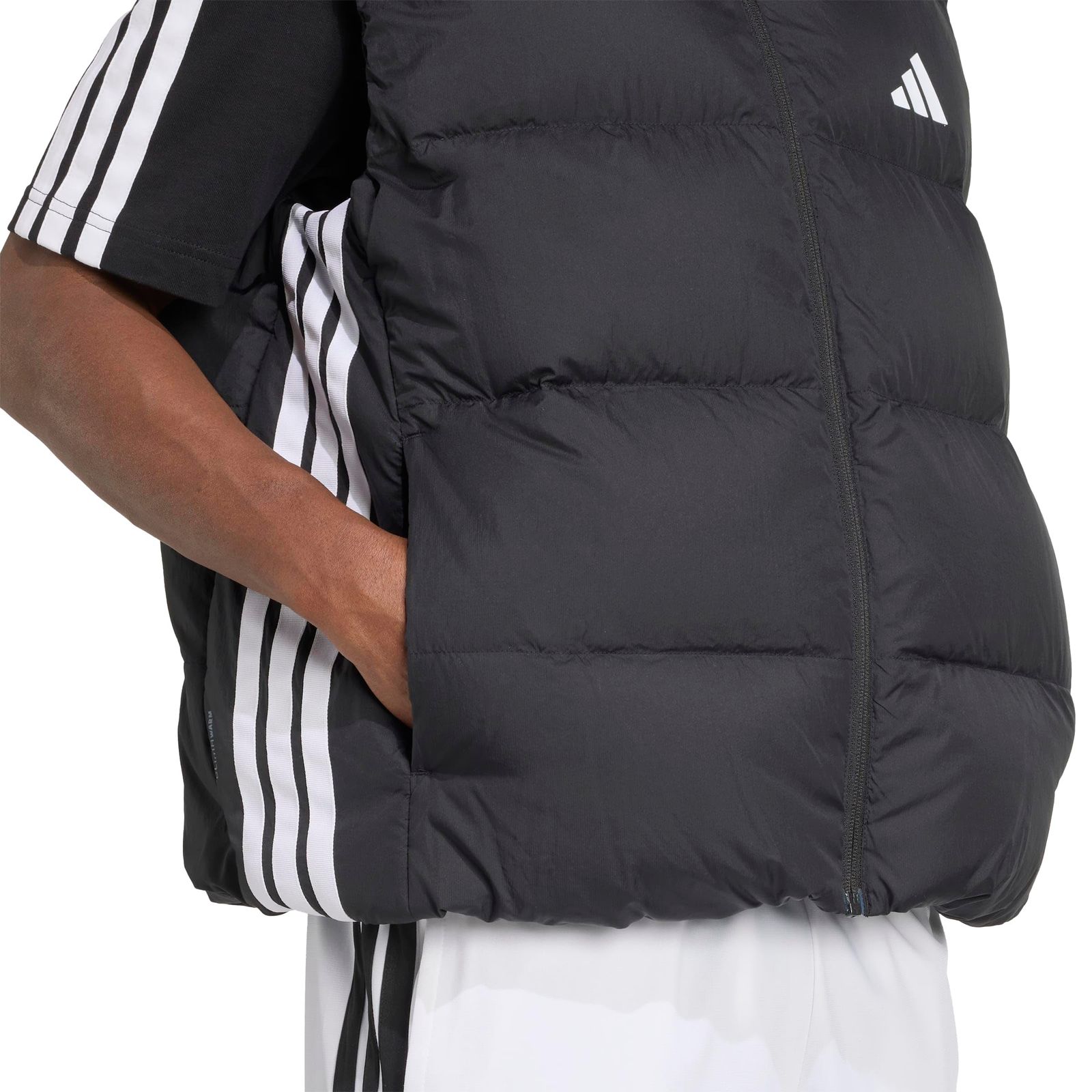 アディダス ベスト エッセンシャルズ 3ストライプス PUFFER ダウン