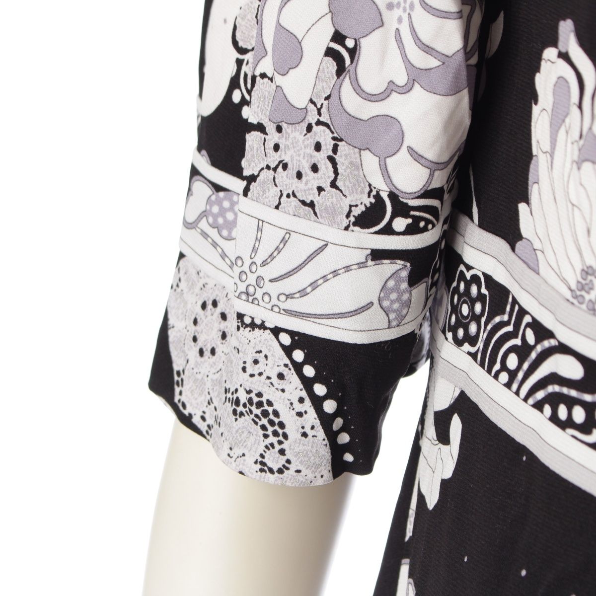 レオナール カンカン素材 花柄 Vネック ワンピース ドレス 0150506