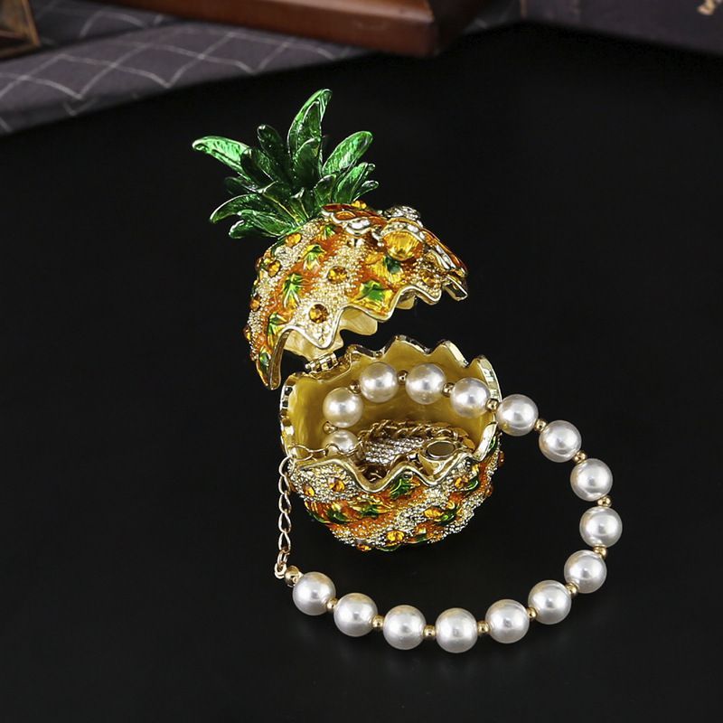 新品未使用 小サイズパイナップル柄ジュエリーボックス 金属工芸品