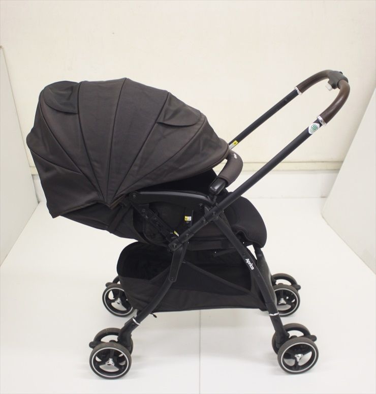 ラクーナ クッション フリー AB ブラック 2162166 アップリカ製