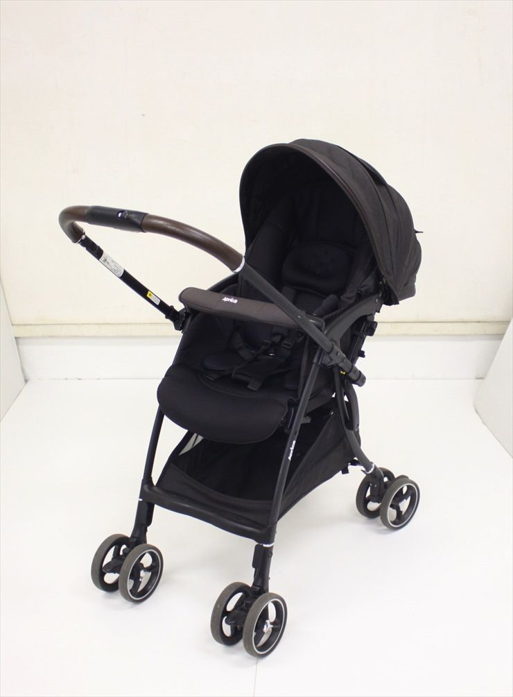 ラクーナ クッション フリー AB ブラック 2162166 アップリカ製