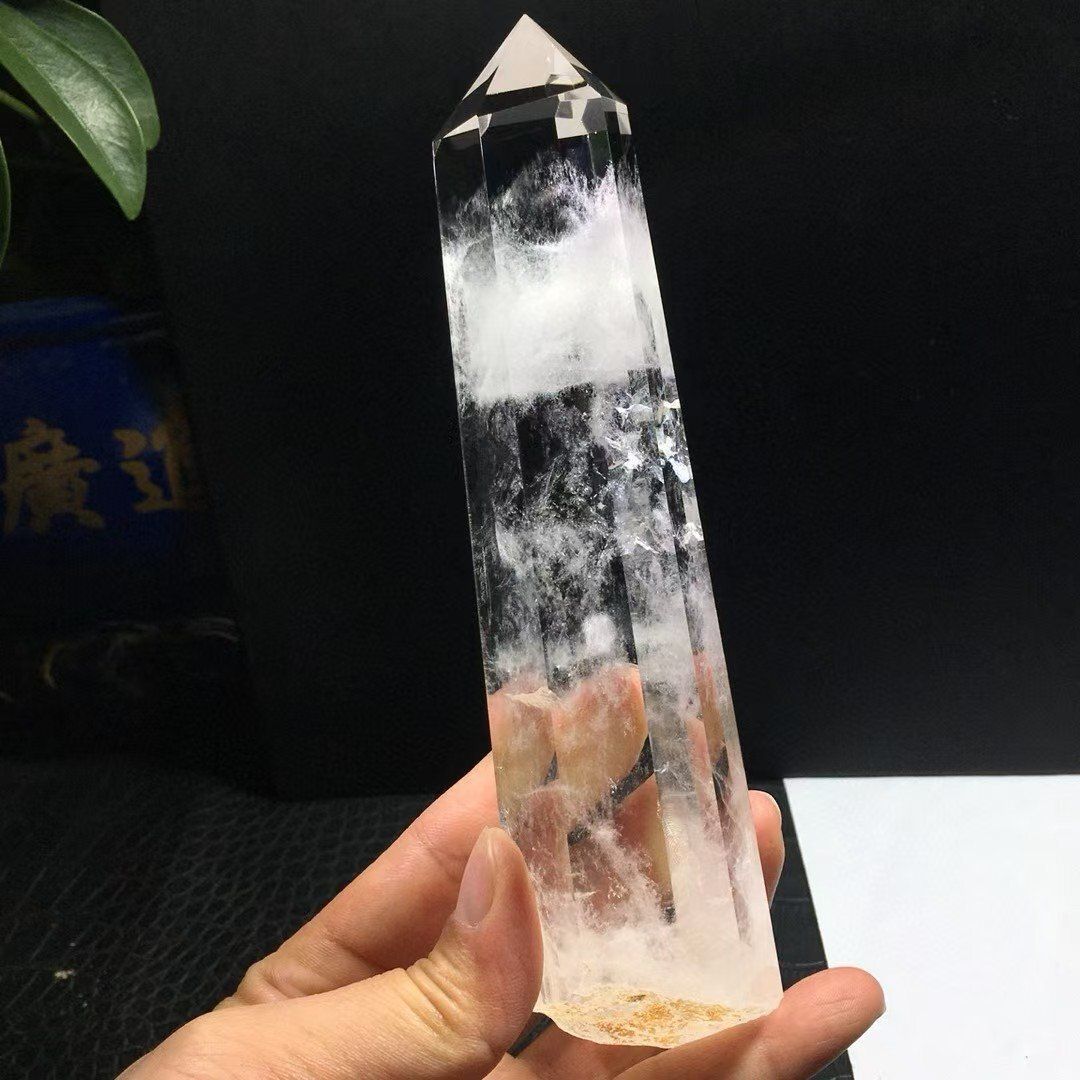 AAA級天然レインボー水晶六角柱置物B0123/YS/179D - メルカリ