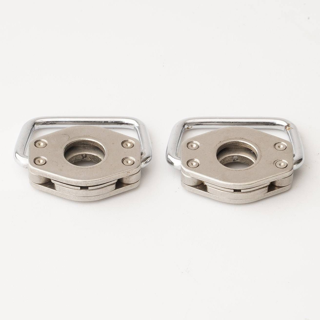 ペンタックス Pentax カメラストラップ 専用金具 6X7 67 67II 645用