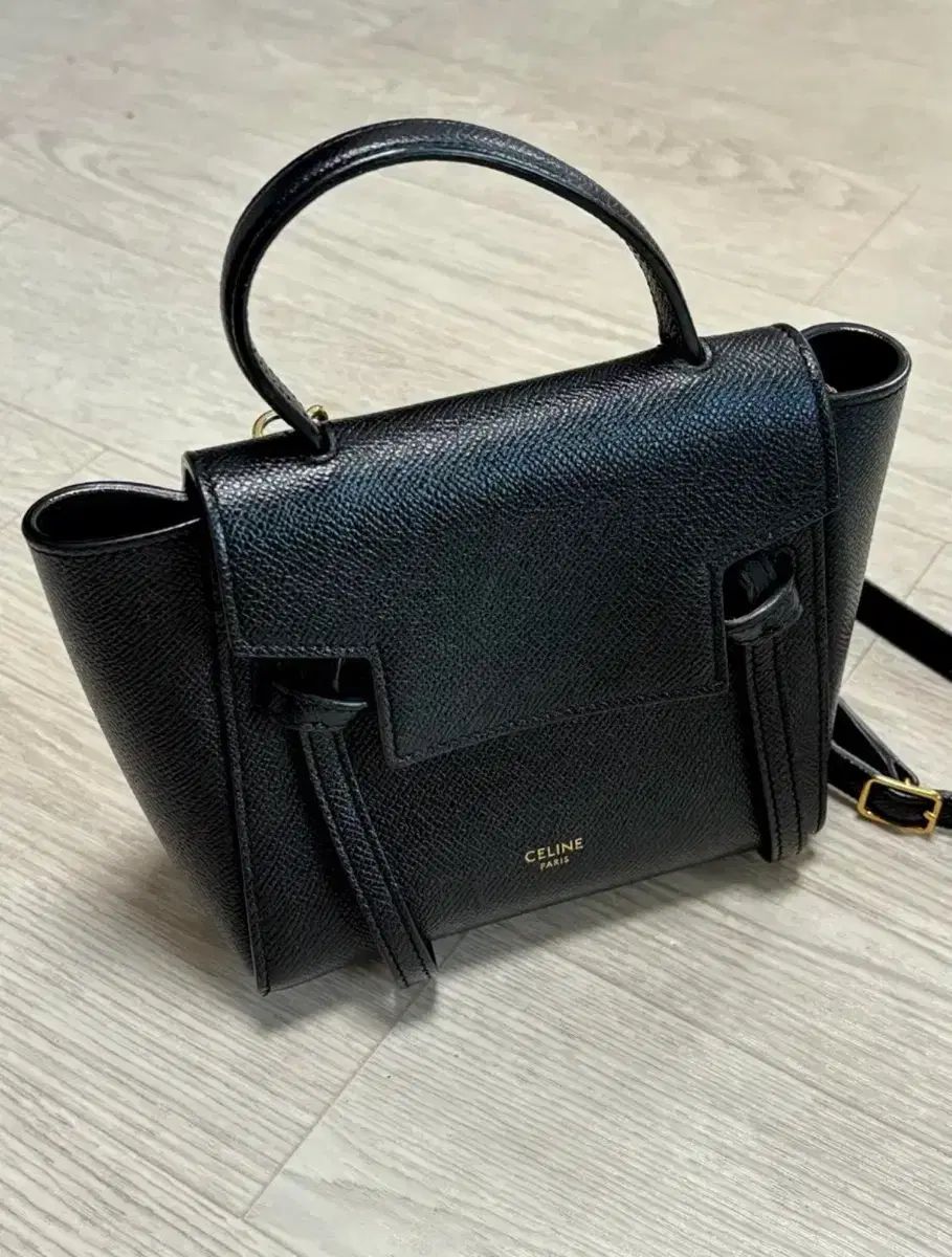 Celine セリーヌ ベルトバッグ ピコ ブラック - メルカリ
