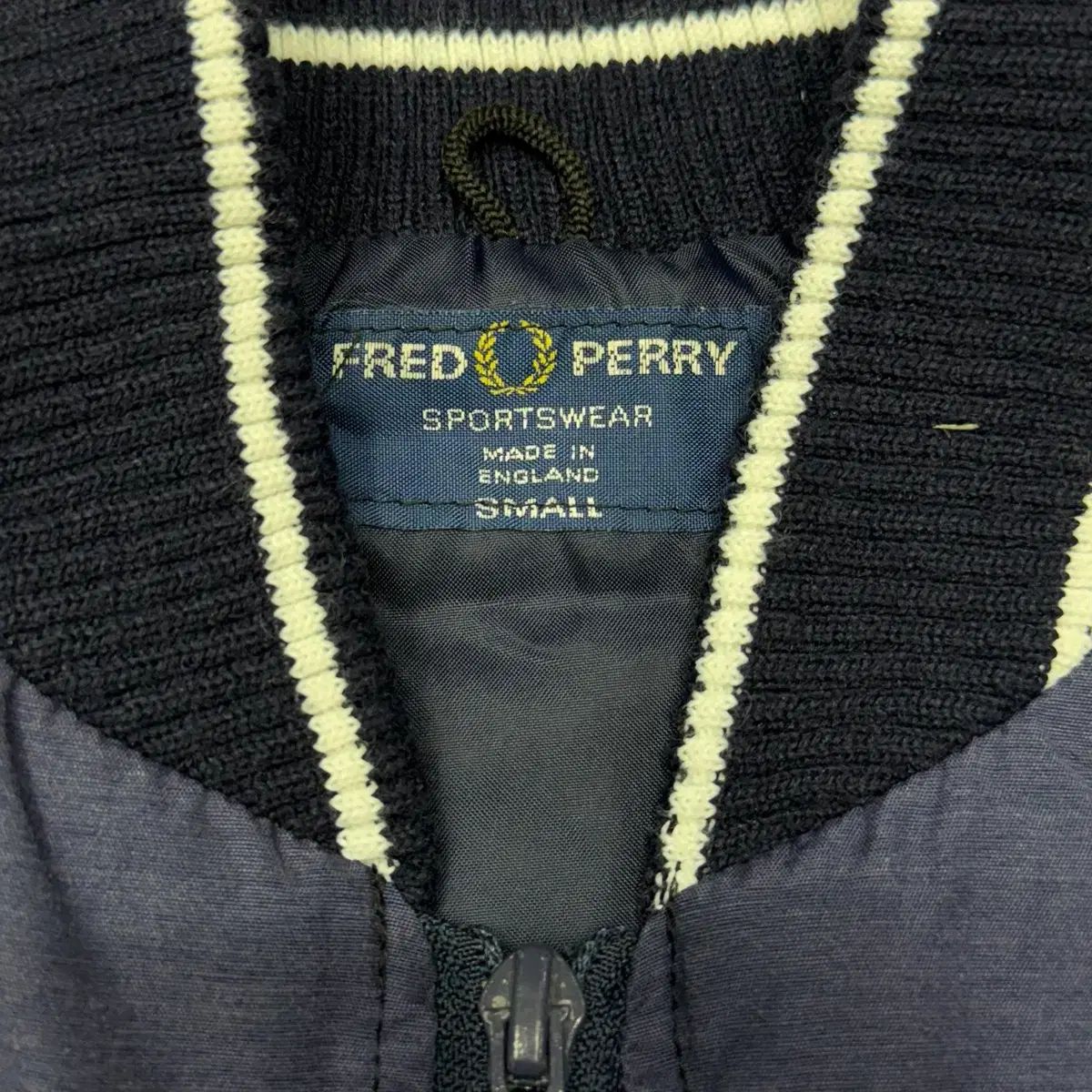 S フレッドペリー 月桂樹ロゴ ジャケット - メルカリ