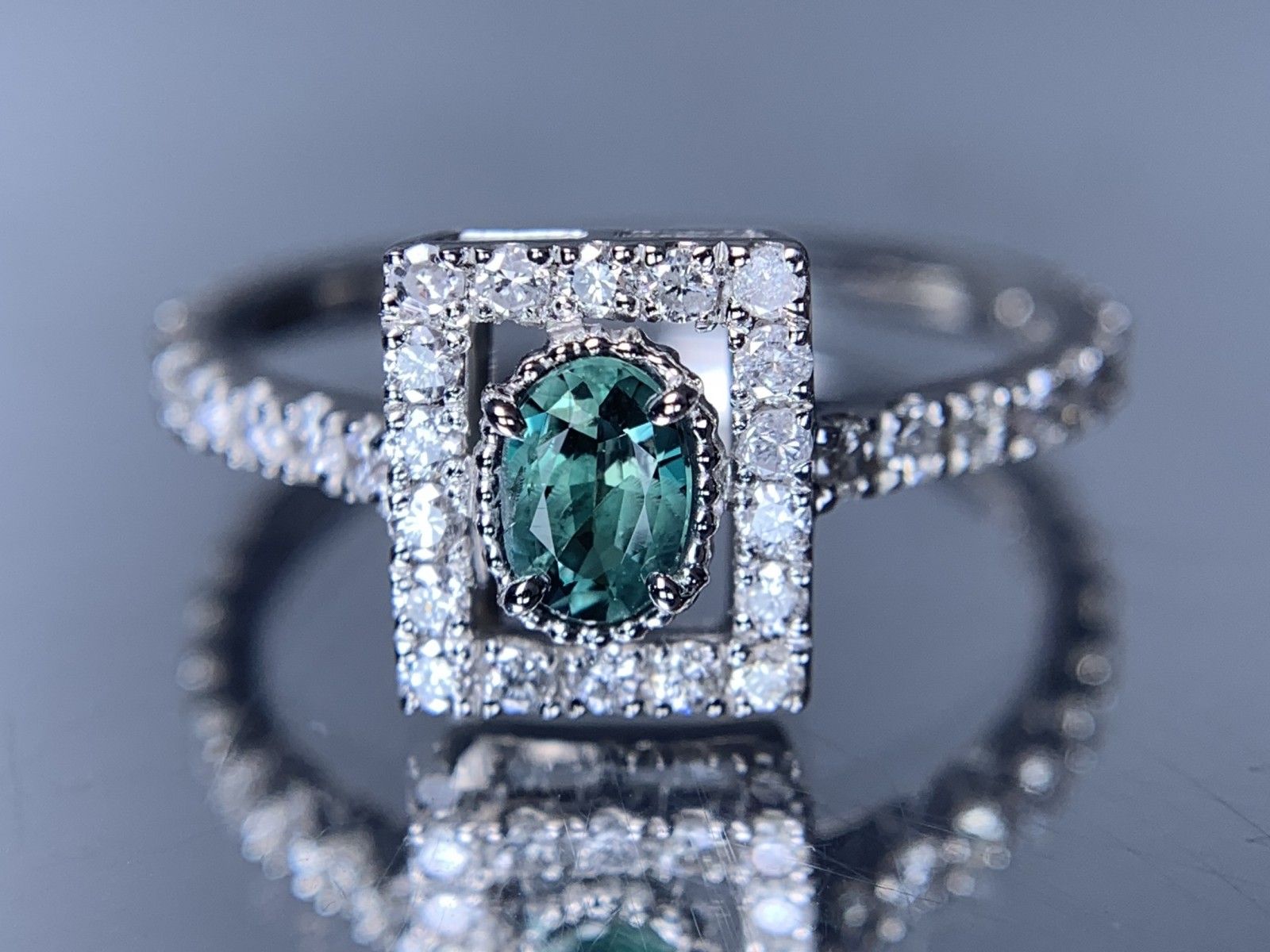 アレキサンドライト ブラジル産 Ax0.23ct GIA鑑別書付き リング（指輪