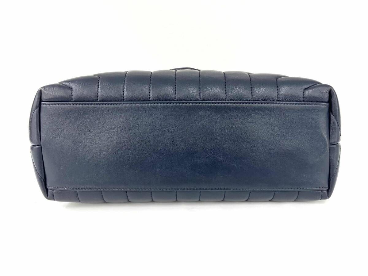 YVES SAINT LAURENT イブサンローラン ルル Vステッチ チェーン