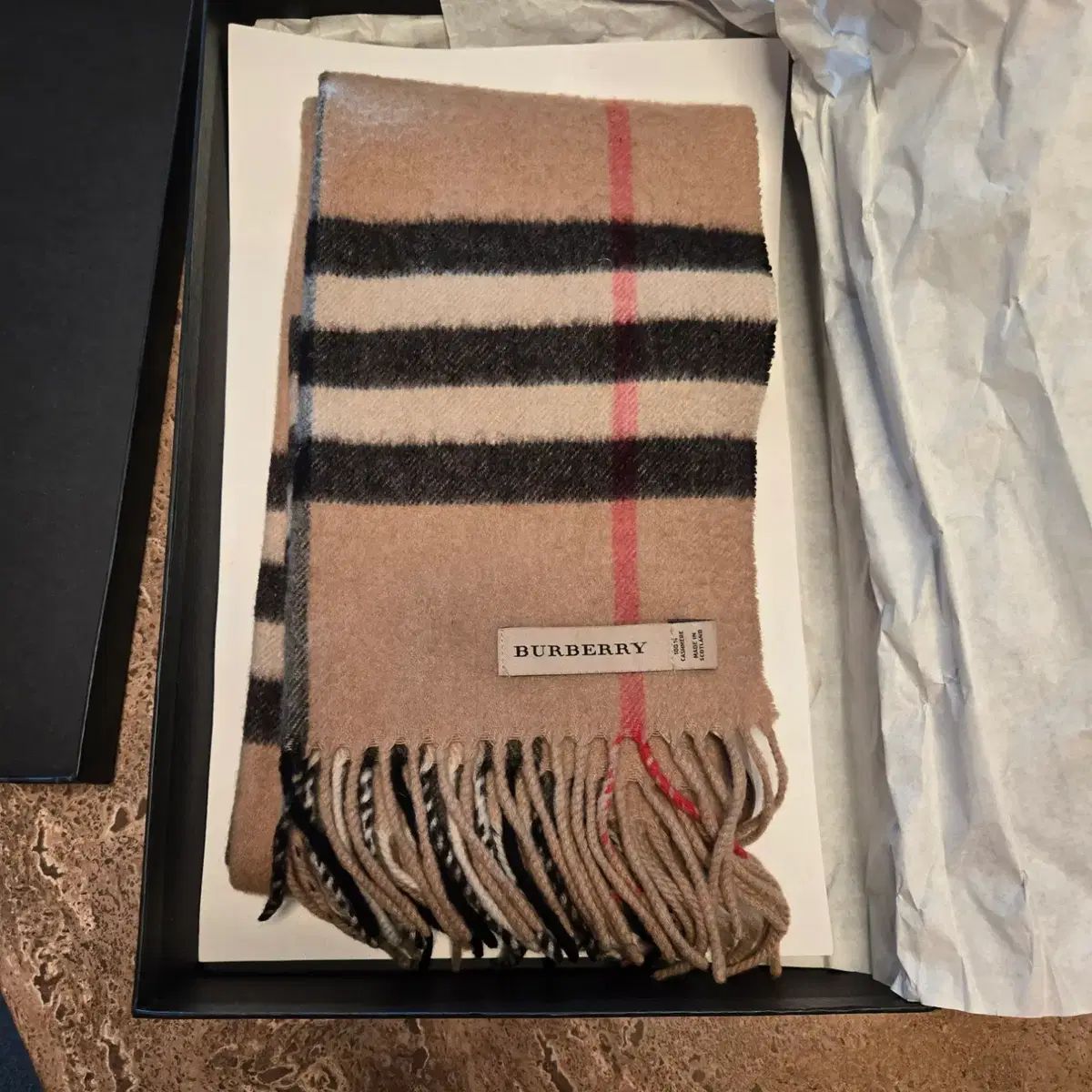 バーバリー 100プロ カシミア マフラー スコットランド産 - メルカリ