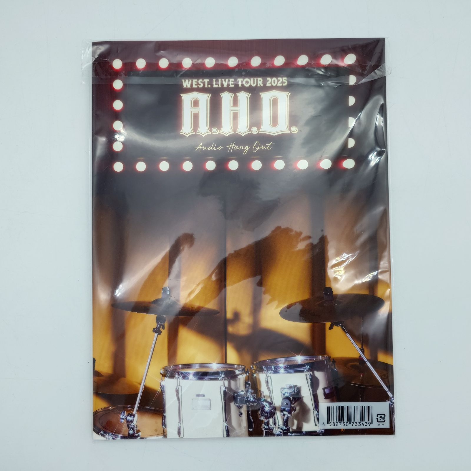 WEST パンフレット 7 WEST. LIVE TOUR 2025 A.H.O.パンフレット 中古本 - メルカリ