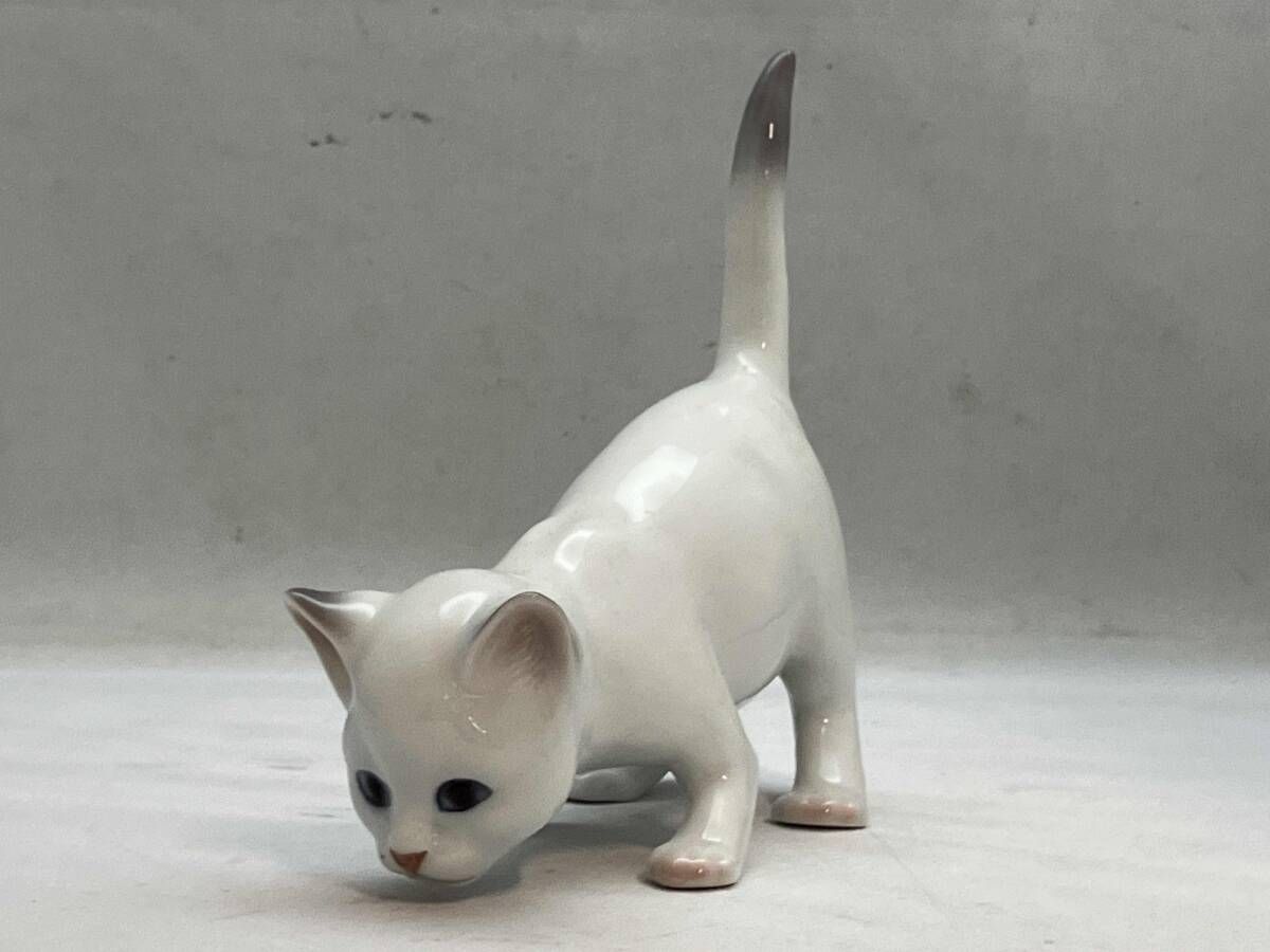 お買い得品 超人気品】B&G ビングオーグレンダール 子猫 ホワイト 置物