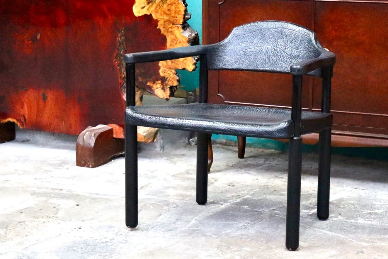 GMIS471H○レオナルド アームチェア ブラック スイス デザイナーズ家具