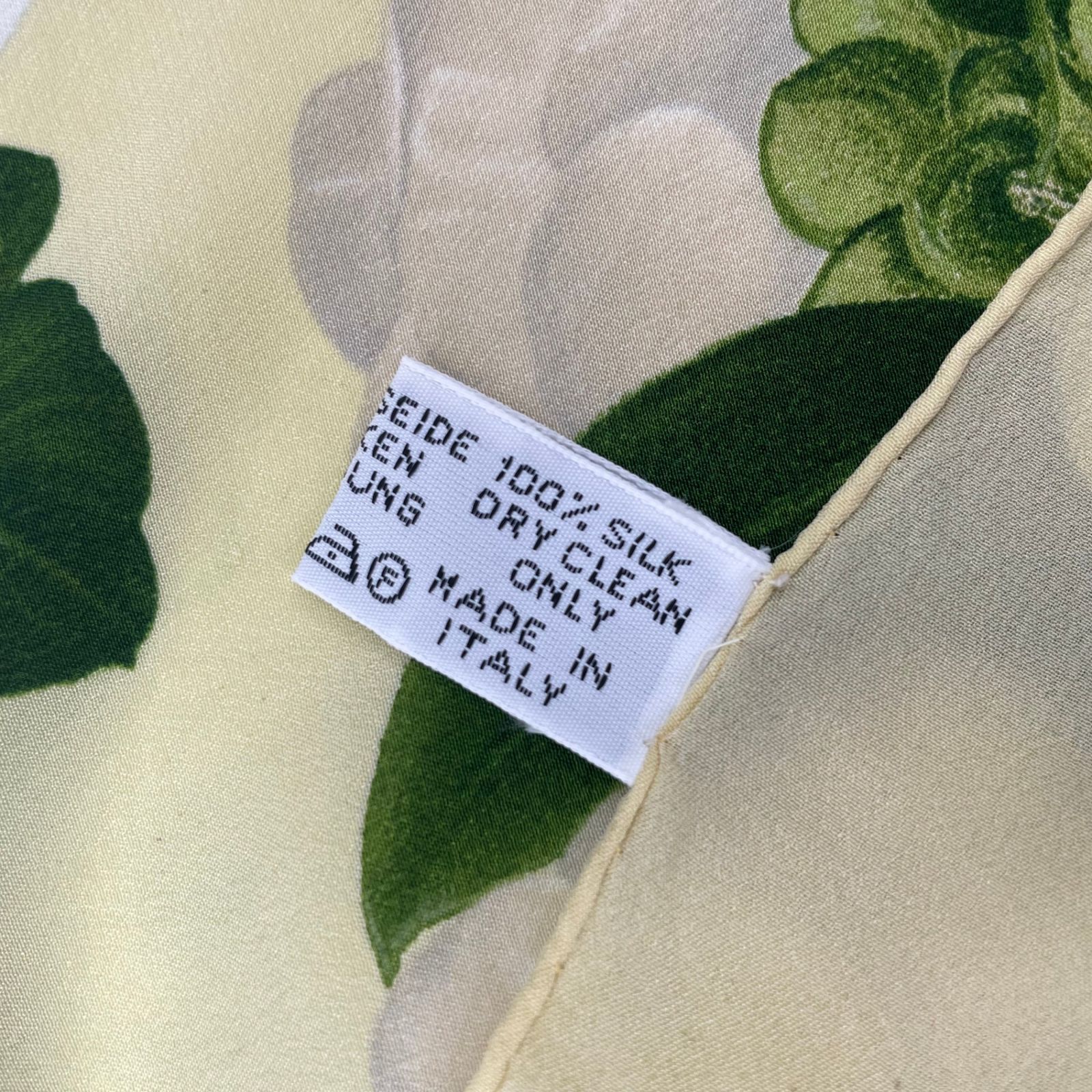 極美品 CHANEL シャネル スカーフ シルク カメリア 花柄 イエロー