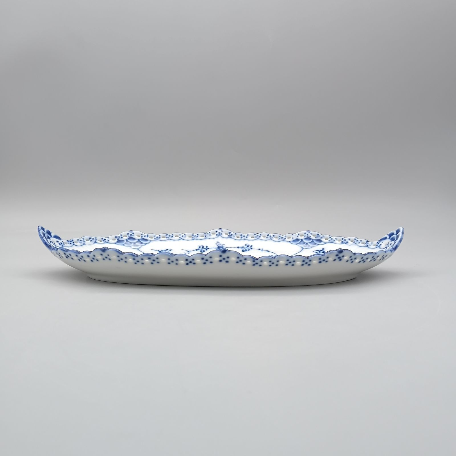 ロイヤルコペンハーゲン ブルーフルーテッド フルレース ピックル