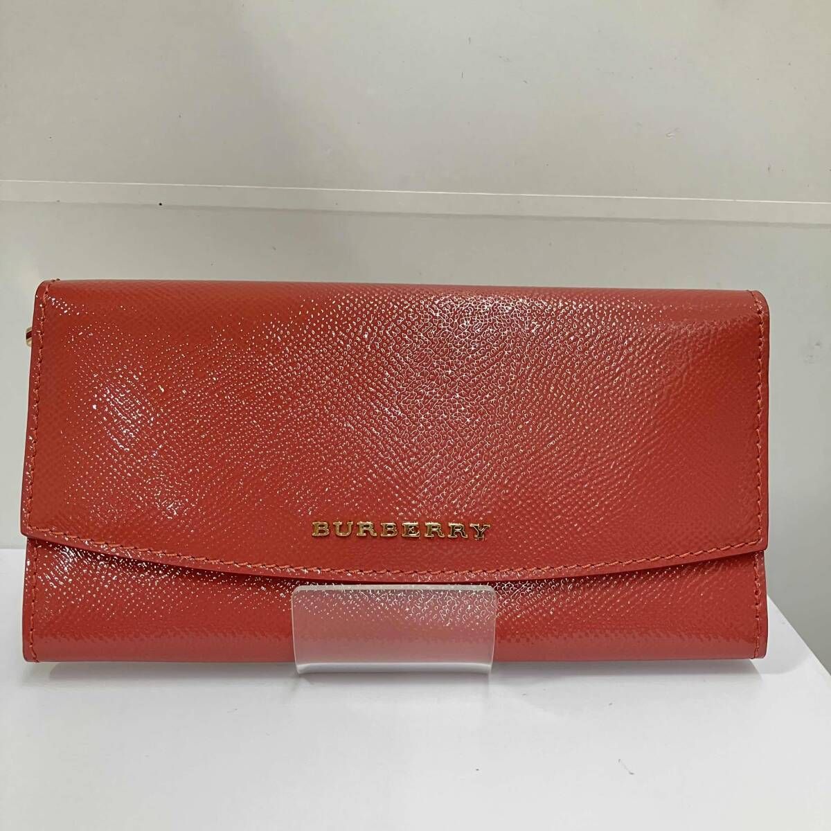 BURBERRY レッドパテントレザー長財布 BURBERRY レッドパテントレザー長財布｜楽天市場】バーバリー 二つ折り