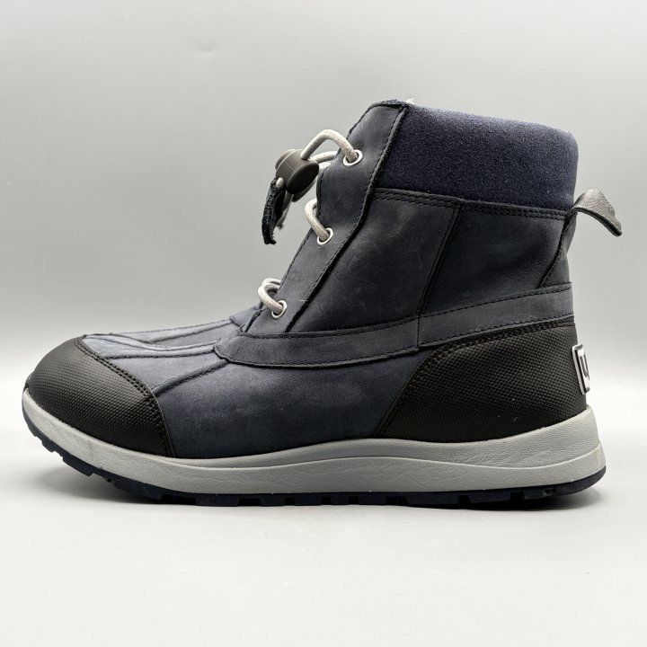 未使用　ugg ブーツ　US5 新品】UGG スノーブーツ ネイビー USA5/JP23.5cm ターロック ウェザー