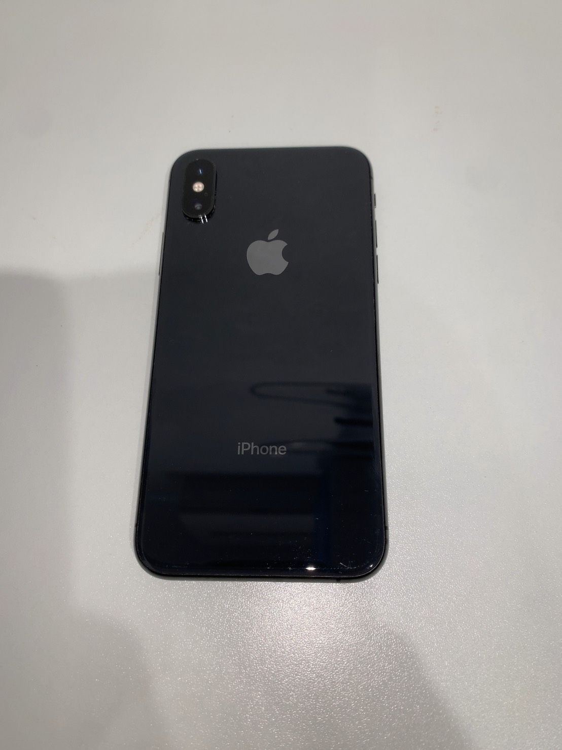 iPhone Xs 黒　64GB SIMロックなし iPhone 8 Plus 64GB / simロック解除済