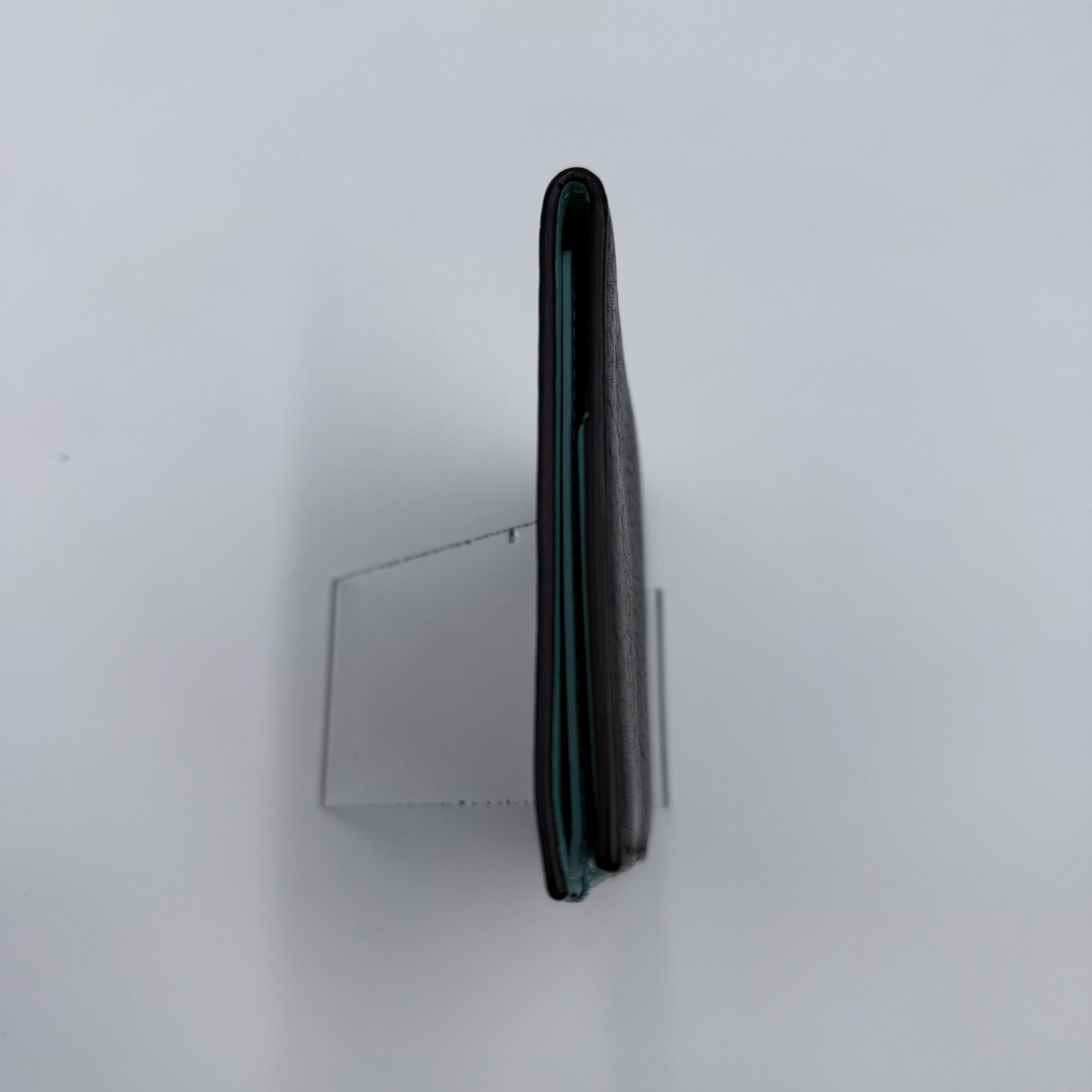 TIFFANY & Co.（ティファニー）レザー パスポートケース ブラック