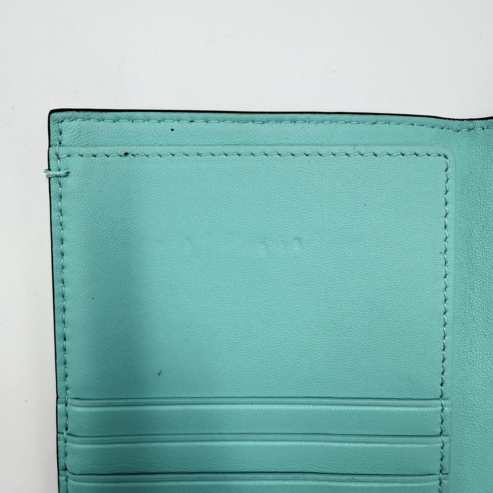 TIFFANY & Co.（ティファニー）レザー パスポートケース ブラック