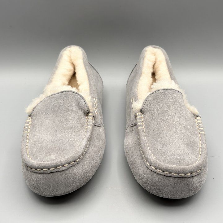 UGG モカシンスリッポン ムートンシューズ ライトグレー USA7/JP24cm