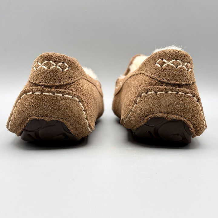 UGG モカシンスリッポン ムートンシューズ チェスナット USA6/JP23cm