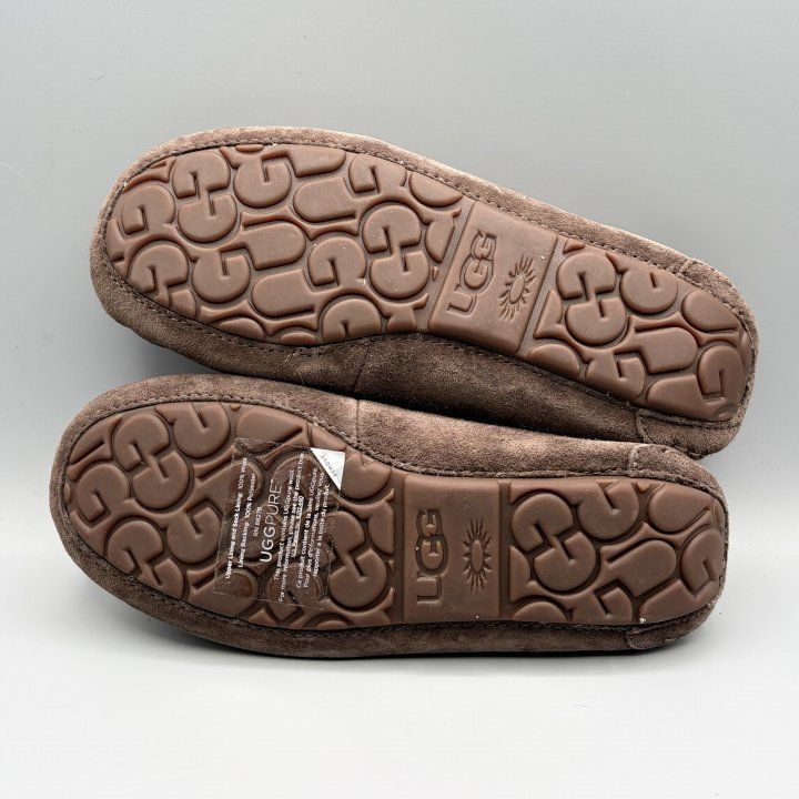 swim penguin未使用級 UGG ダコタ モカシン ムートンスリッ UGG モカシンスリッポン ムートンシューズ エスプレッソ USA6/JP23cm